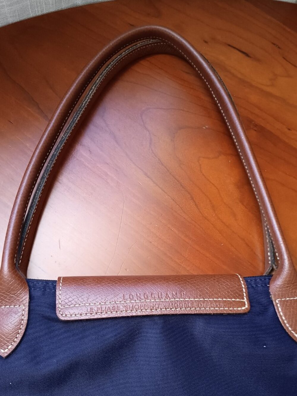 Pre-Loved Longchamp Le Pliage Navy-Deep Purple Medium Nylon Shoulder Bag. - Picture 7 of 15